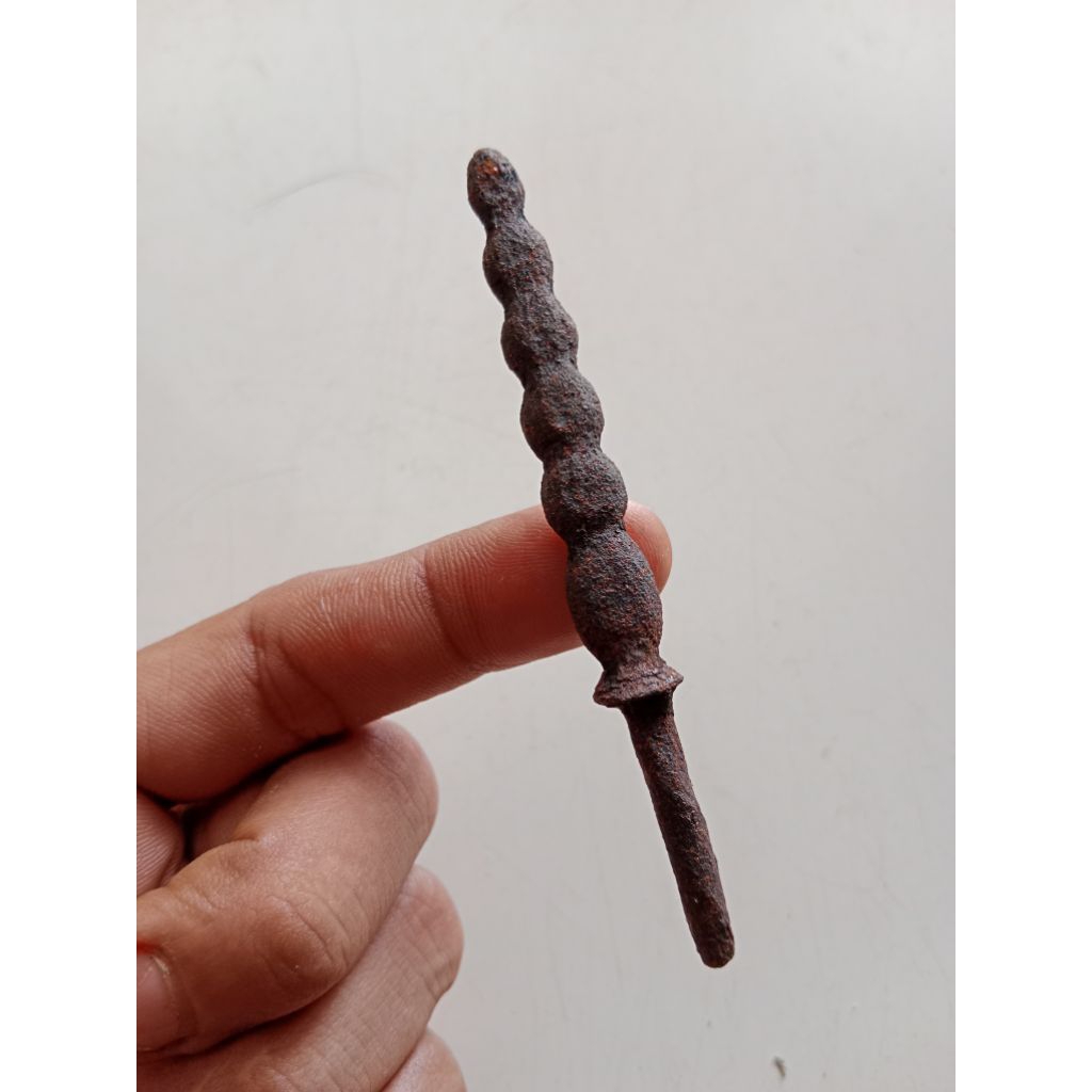 barang peninggalan tua " temuan sungai jimatan"