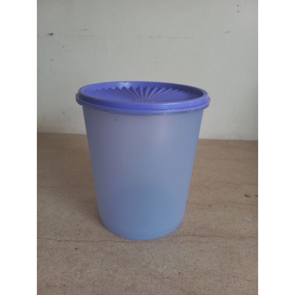 Tupperware Deco Canister