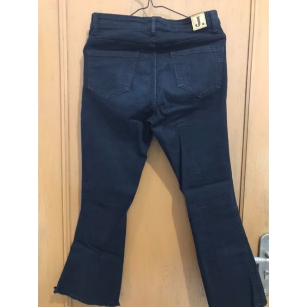 Celana cutbray preloved