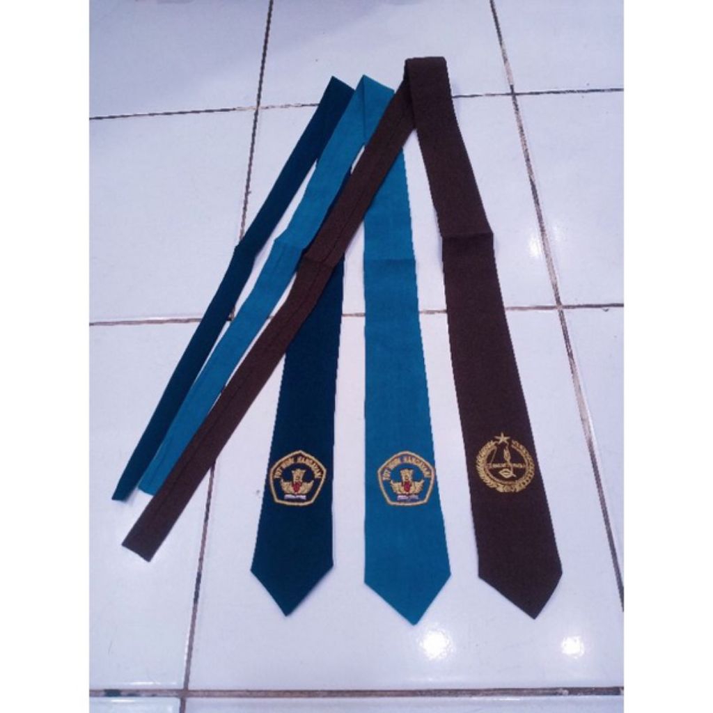 DASI SEKOLAH SMP-SMA Panjang / Dasi SMP-SMA Dan Dasi Pramuka