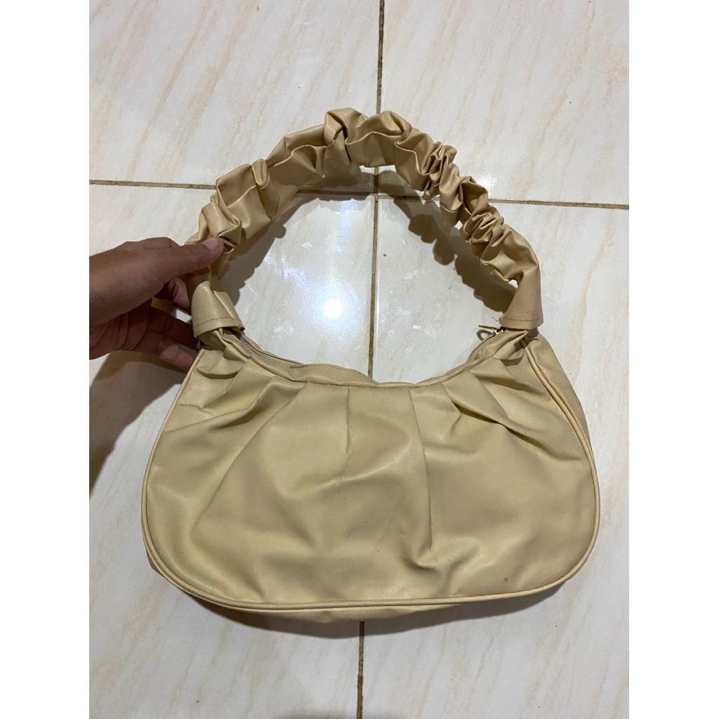 Preloved Tas Putih