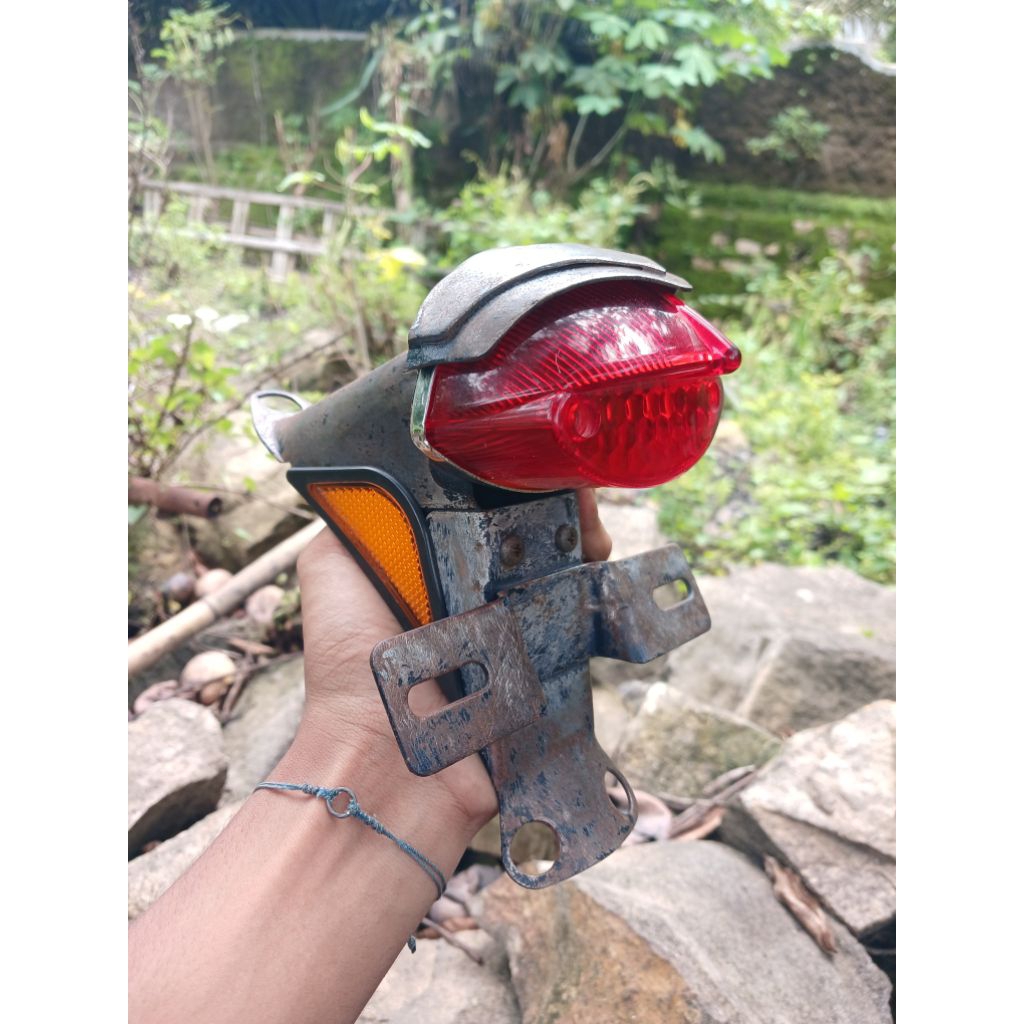 pangkon stoplamp suzuki fr80