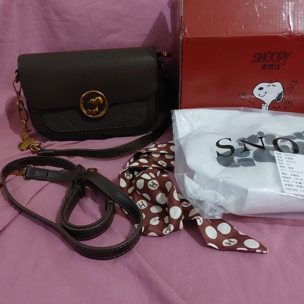 PRELOVED TAS SELEMPANG TAS BAHU SHOULDER BAG SNOOPY DISNEY LENGKAP