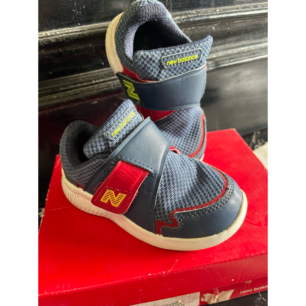 Preloved Sepatu New Balance Anak