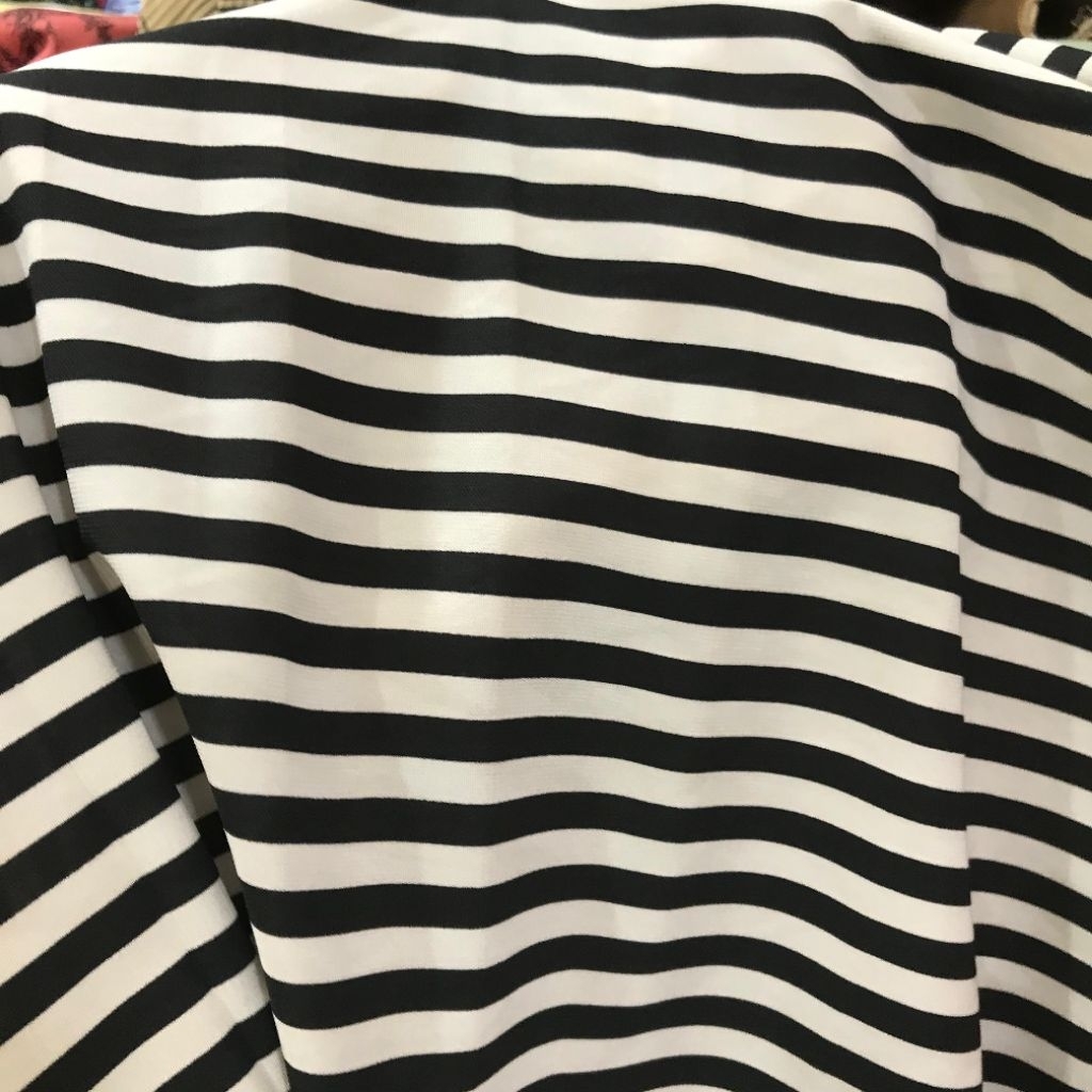 kain Monalisa premium - kain wolfies Monalisa salur hitam putih - kain wolfis motif salur jj