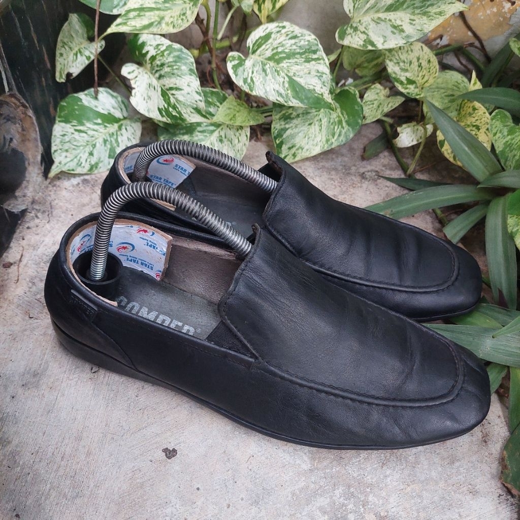 sepatu loafer second camper size 42(27cm)