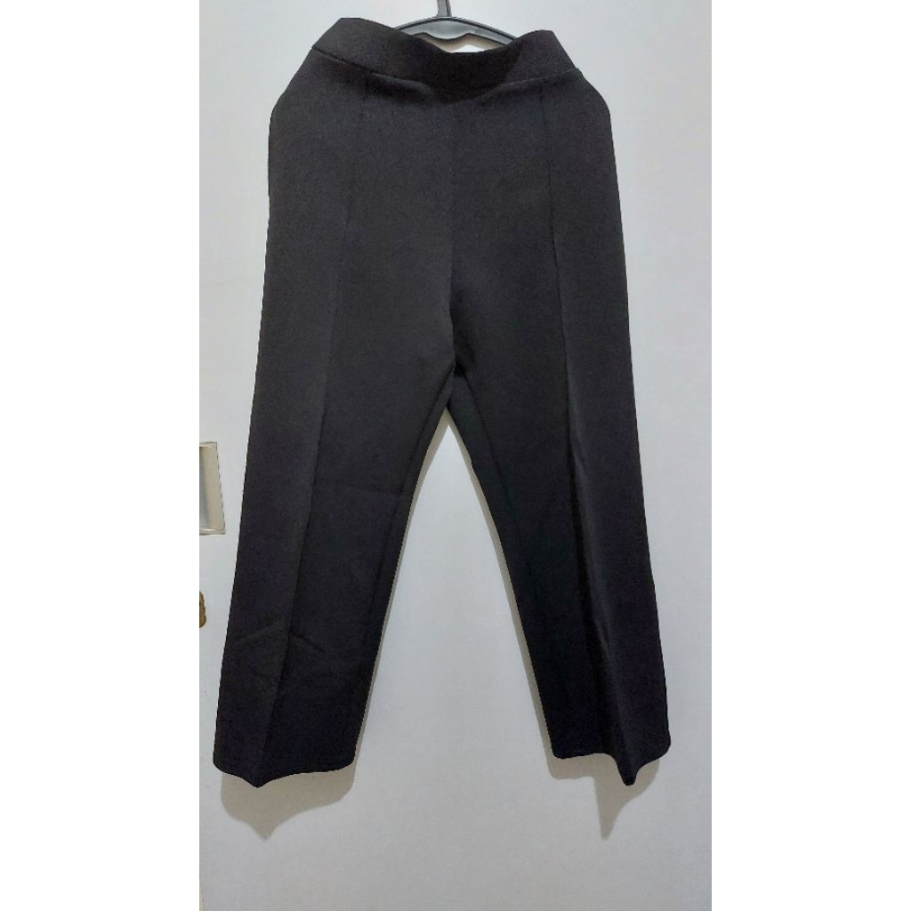 PRELOVED CELANA KULOT HITAM SCUBA