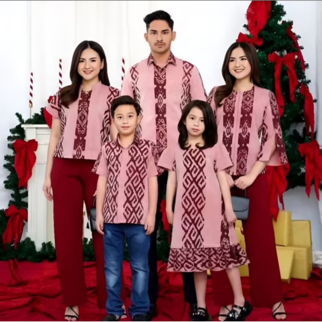 COUPLE TENUN NATAL TORAJA PINK TERBARU KEKINIAN