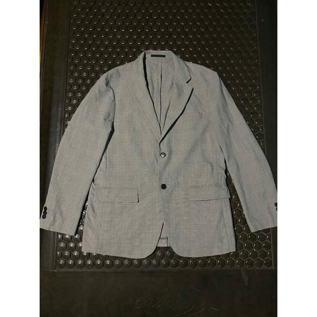 BLAZER JAS UNIQLO TARTAN ABU MEWAH BRANDED