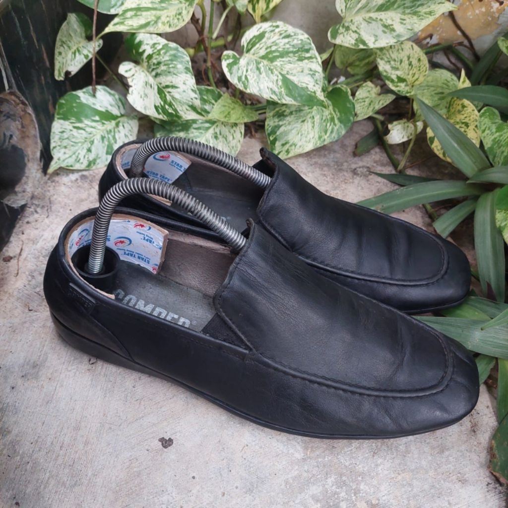 sepatu loafer second camper size 42(27cm)
