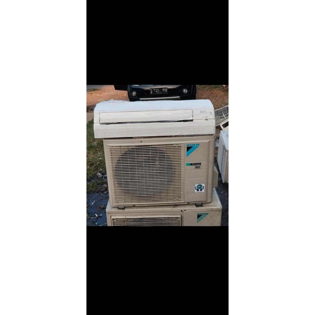 DAIKIN INVERTER FTKV25 1PK FREON FULL ORIGINAL