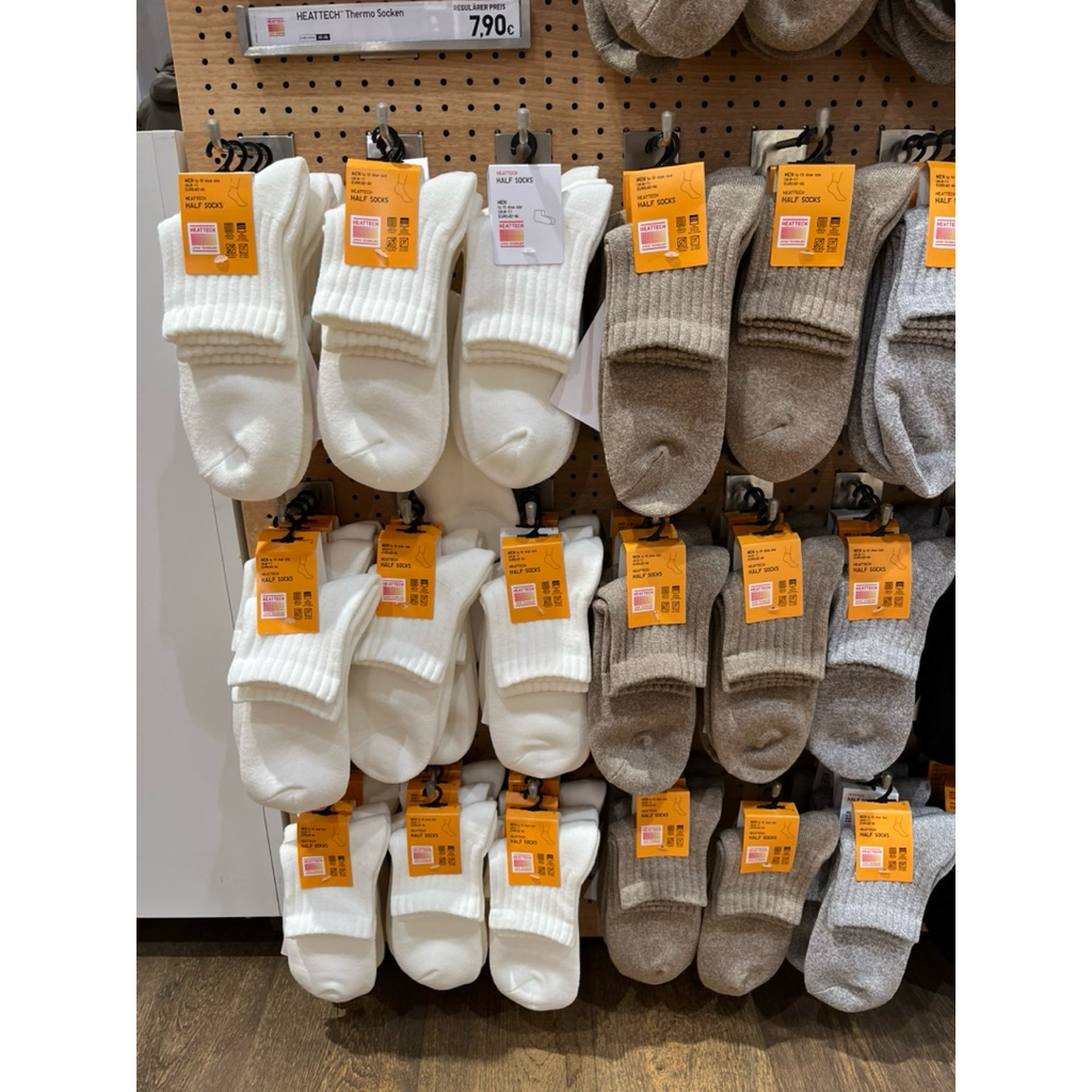 UNIQLO - Kaos kaki Heattech Thermo