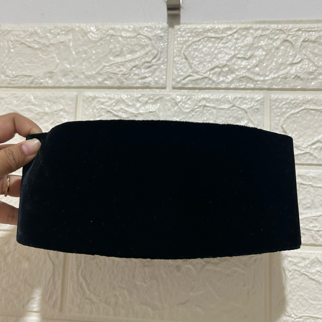 Peci anak Al muhaimin