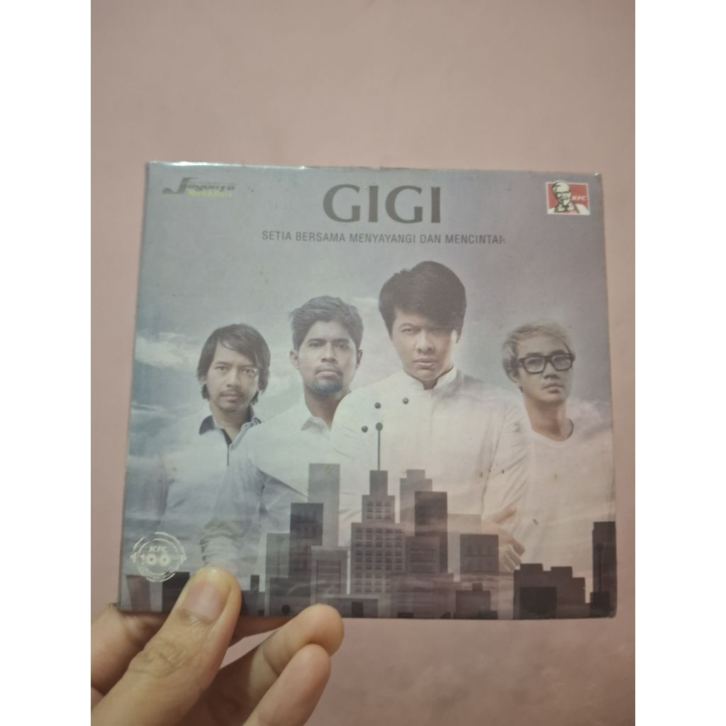 CD DVD Gigi
