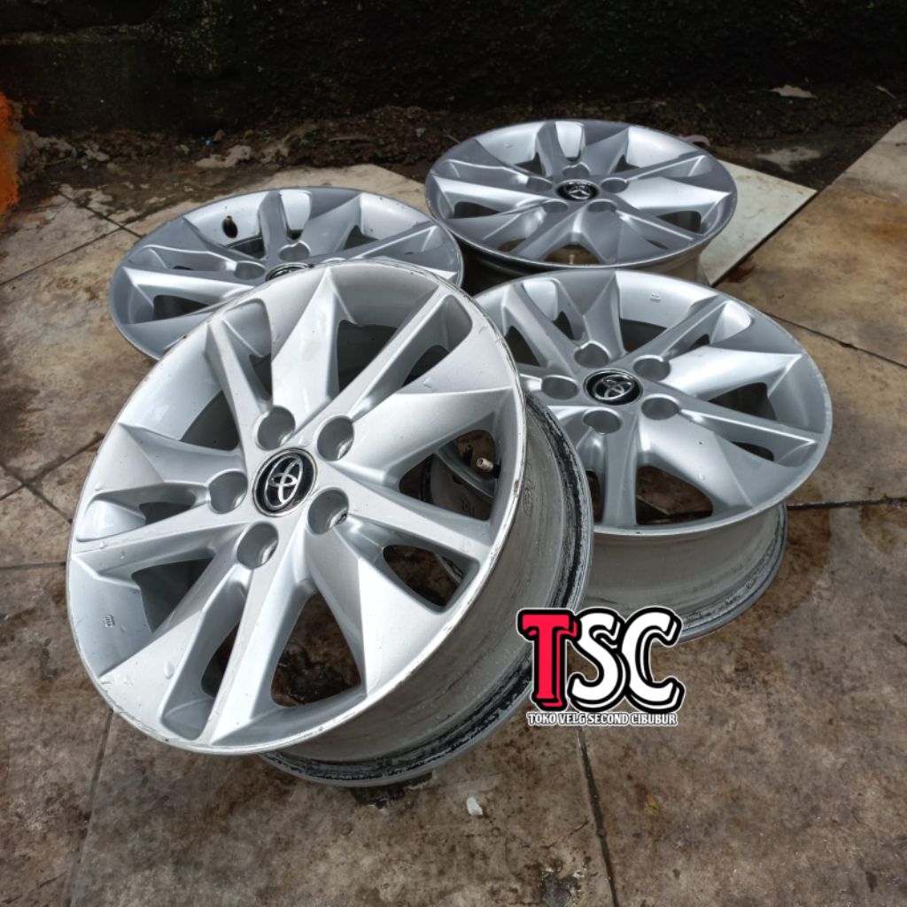 VELG BEKAS COPOTAN INNOVA REBORN ORIGINAL RING 16X6 PCD 5X114'3 VELG ONLY TANPA BAN