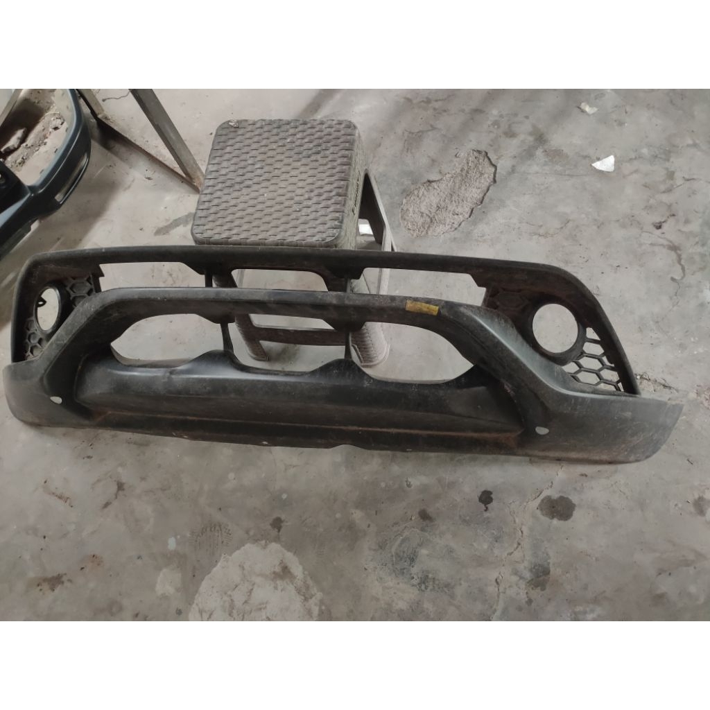 Bumper depan bawah nissan Juke