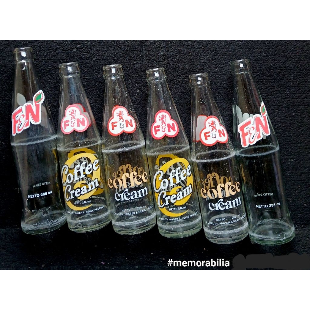 Koleksi Pajangan Botol Minuman Jadul F&N