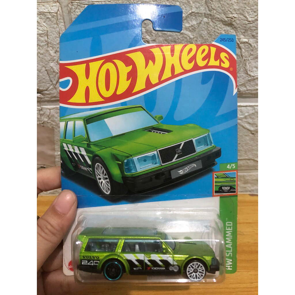 hotwheels volvo 240 drift wagon