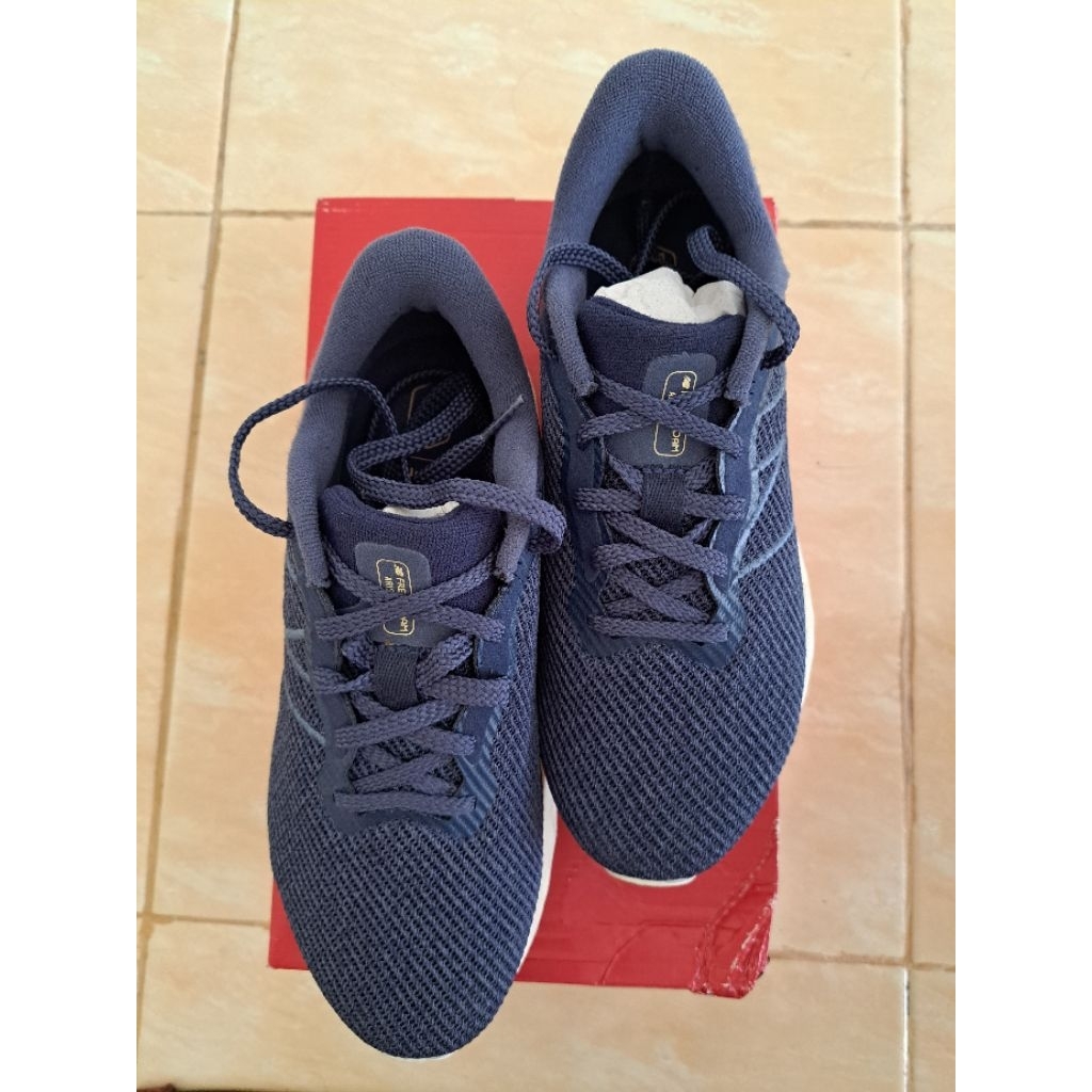 Sepatu new balance shoes sneakers new balance sepatu pria wanita unisex olahraga new balance (Size 4
