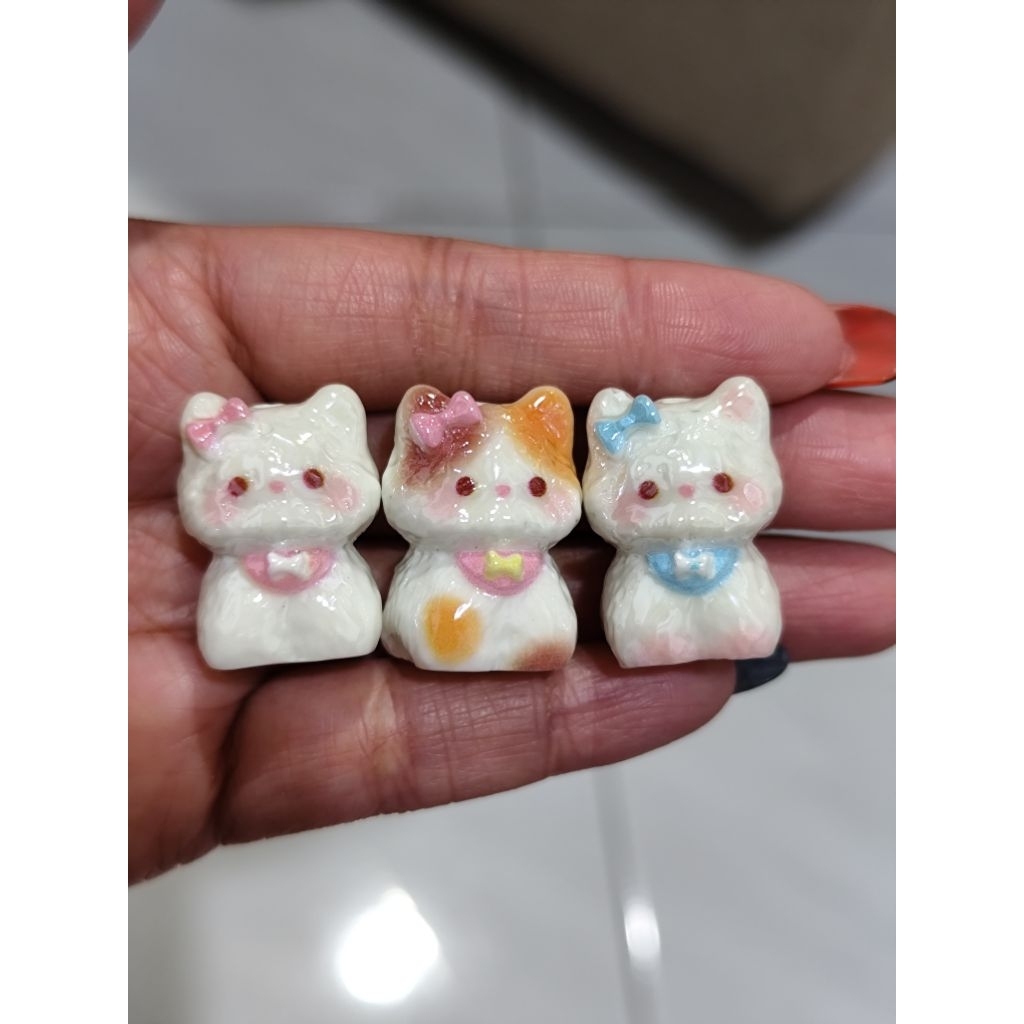 Manik dingyi ding yi aneka karakter / karakter dingyi ding yi