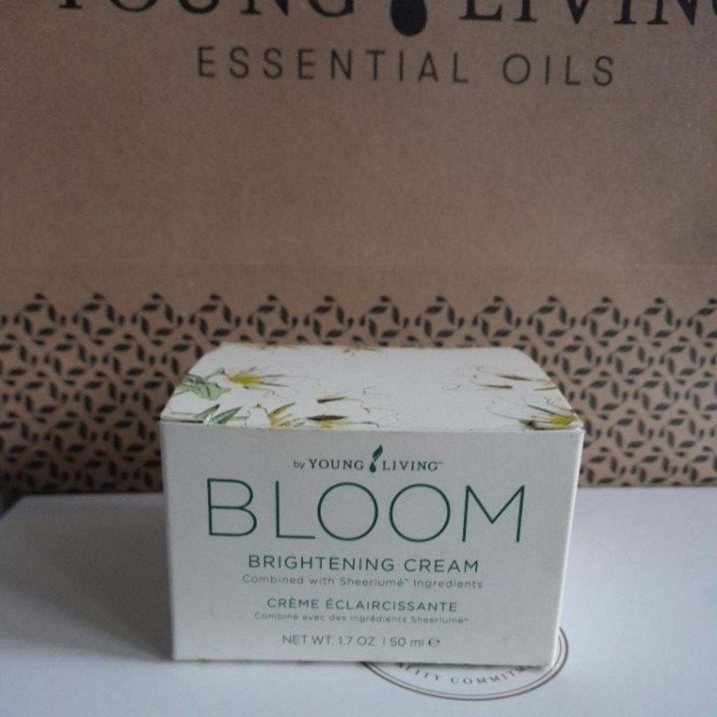 YL face cream young living,bloom brightening cream yleo