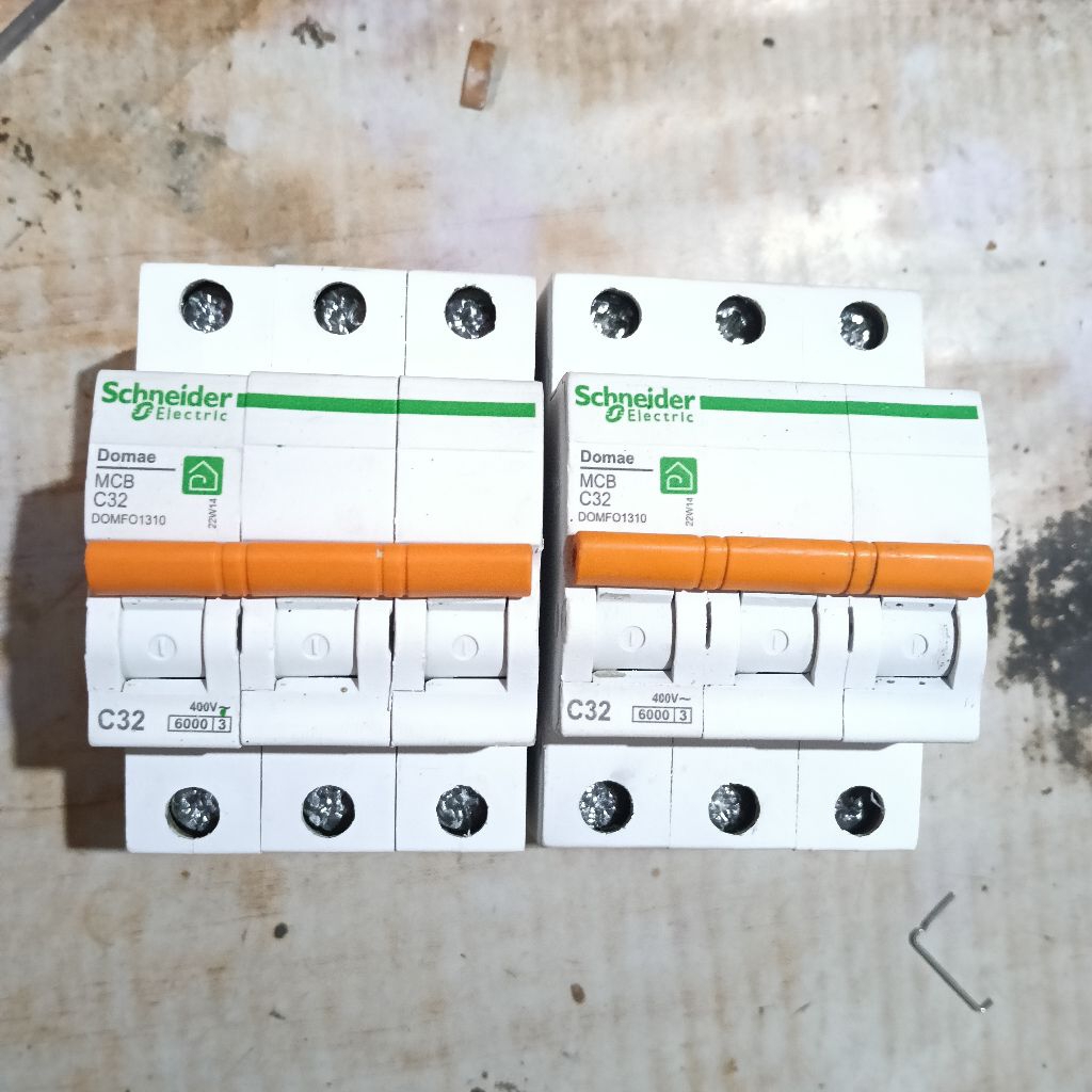 MCB DOMAE TIGA PASHE 10A 16A 20A 25A 32A 40-63A