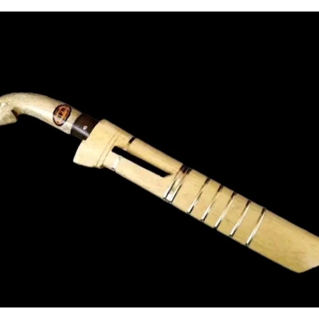 GOLOK Jepit Baja Per | Golok Kebun Sehari Hari > Fungsi Potong Kayu Dan Bambu Dengan Mudah