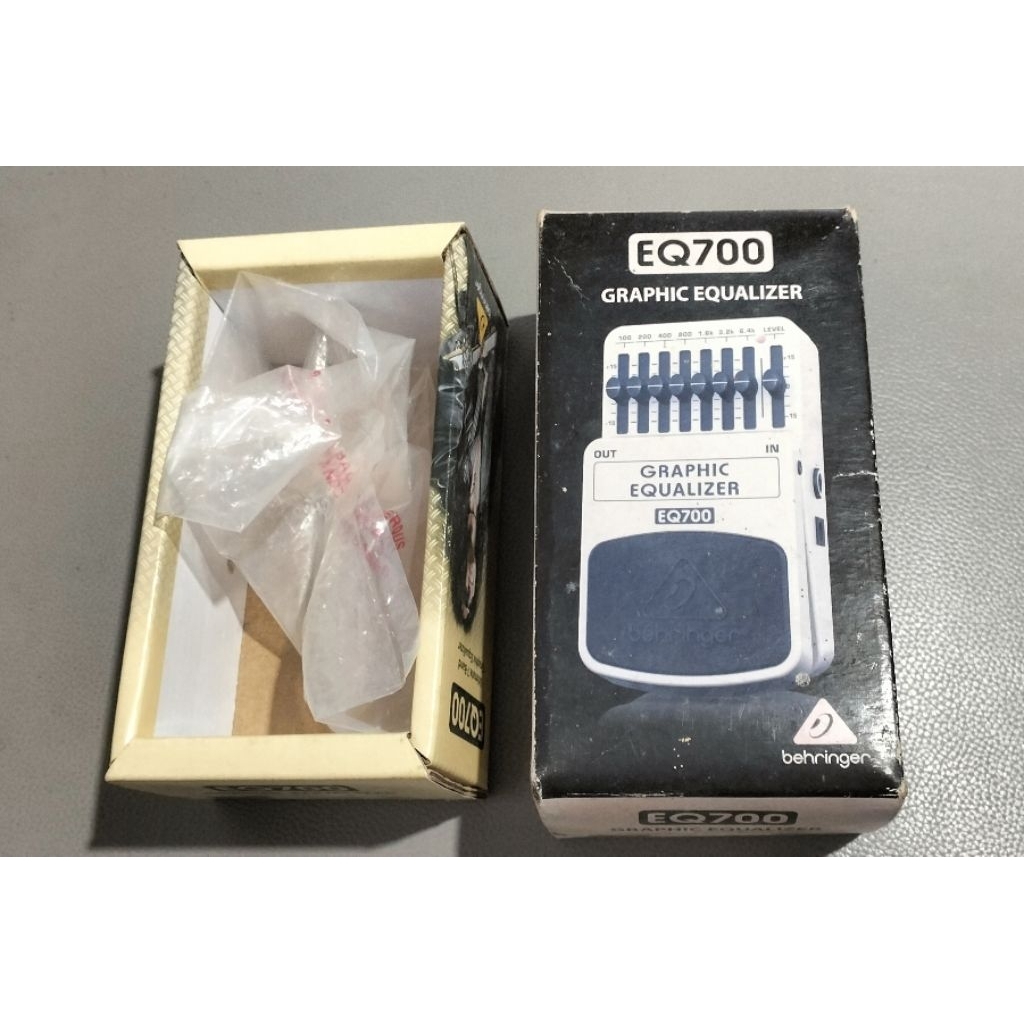 box efek gitar Equalizer behringer