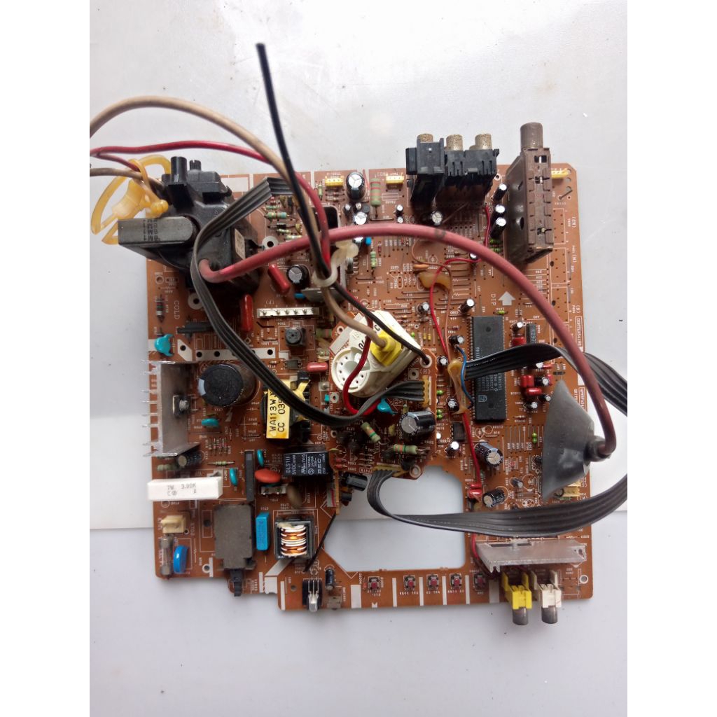 mesin tv Sharp tabung 14inch,komponen lengkap,cabutan blum test/gambling