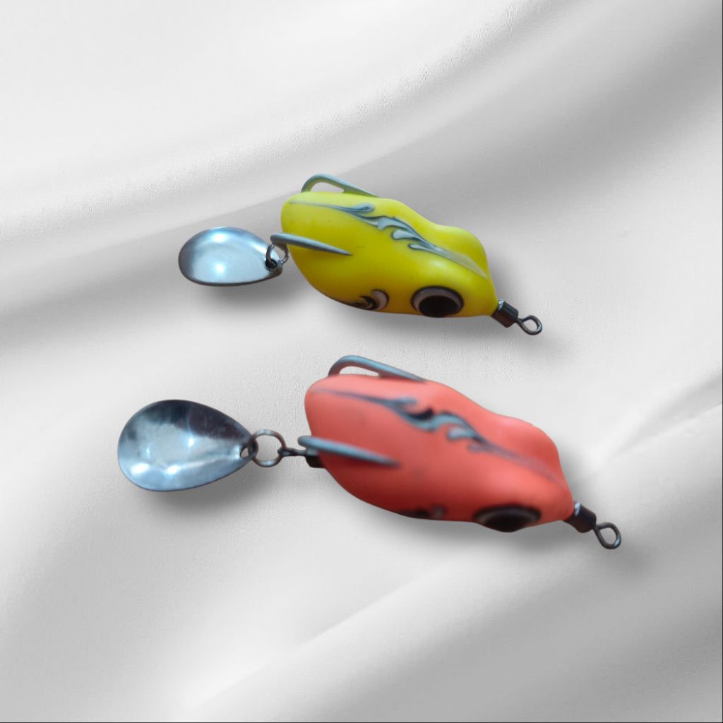 soft frog motif 3.5cm hook vmc