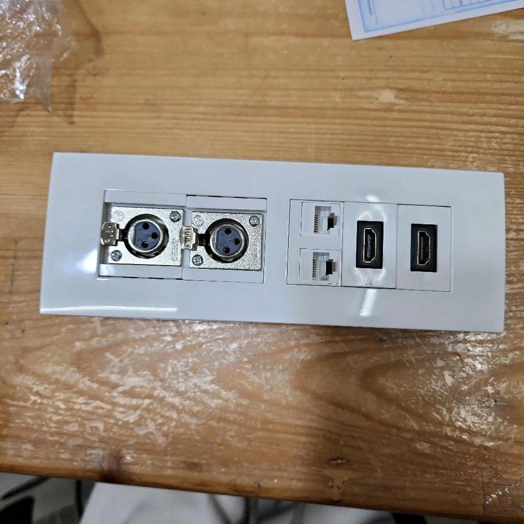 STOP KONTAK AUDIO 2 XLR FEMALE - 2 LAN CAT6 - 2 HDMI 2.0