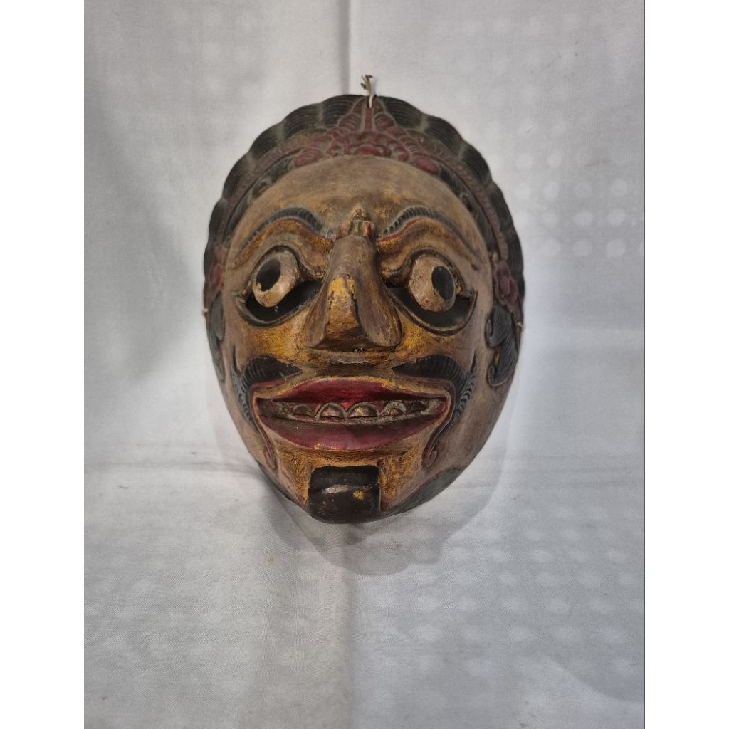 topeng jawa kayu lawasan kuning antik