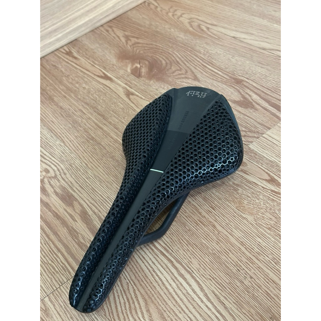 Sadel Fizik Versus Evo R1 Carbon 149