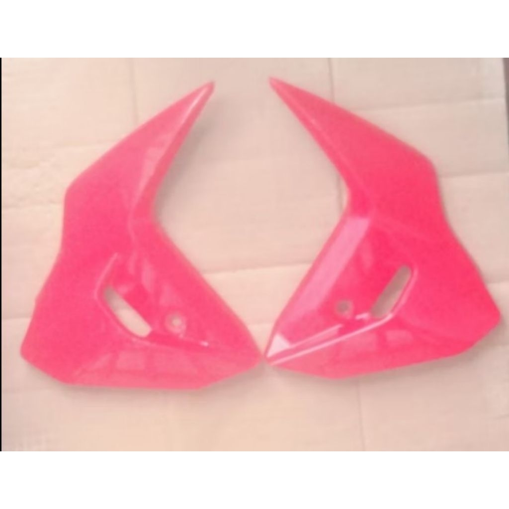 Cover fender pron 61210/61230 KWB k-6422 kupingan spakbor depan Blade Repsol old 1set original secon