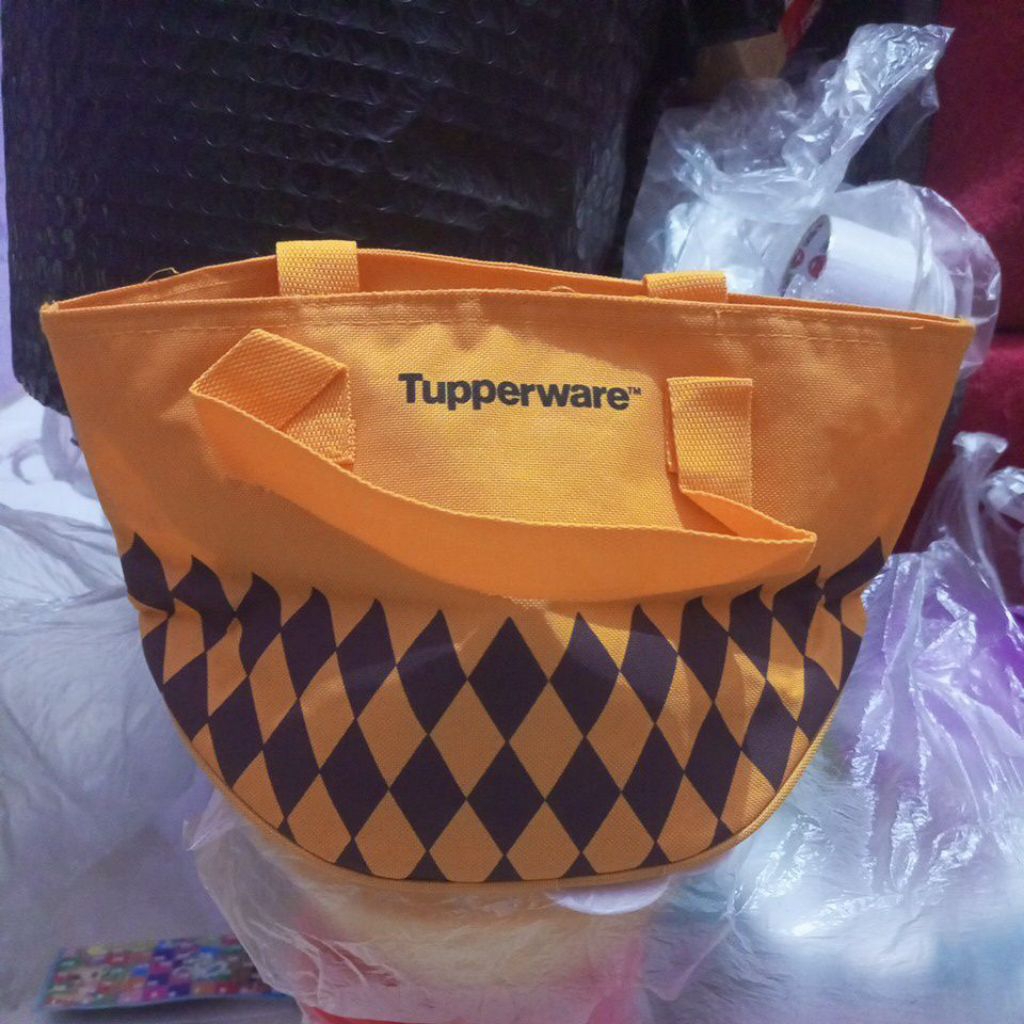tas bekal Tupperware
