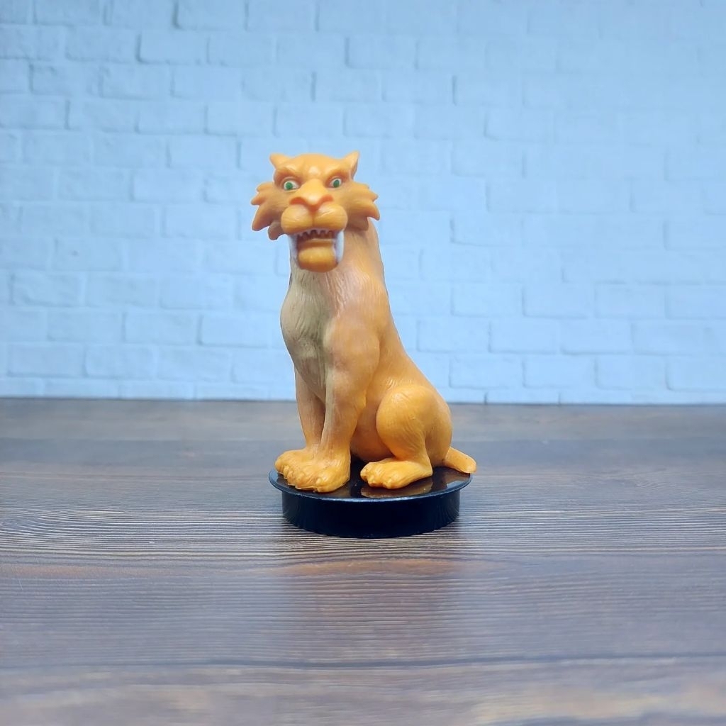 Diego topper harimau bergigi ice age preloved