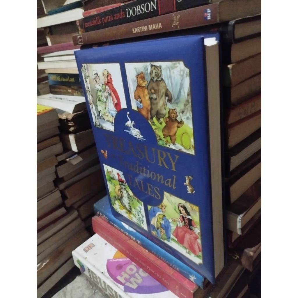 treasury of traditional  tales by rene cloke