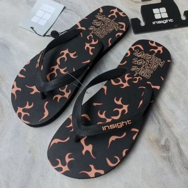 sandal insight size 44