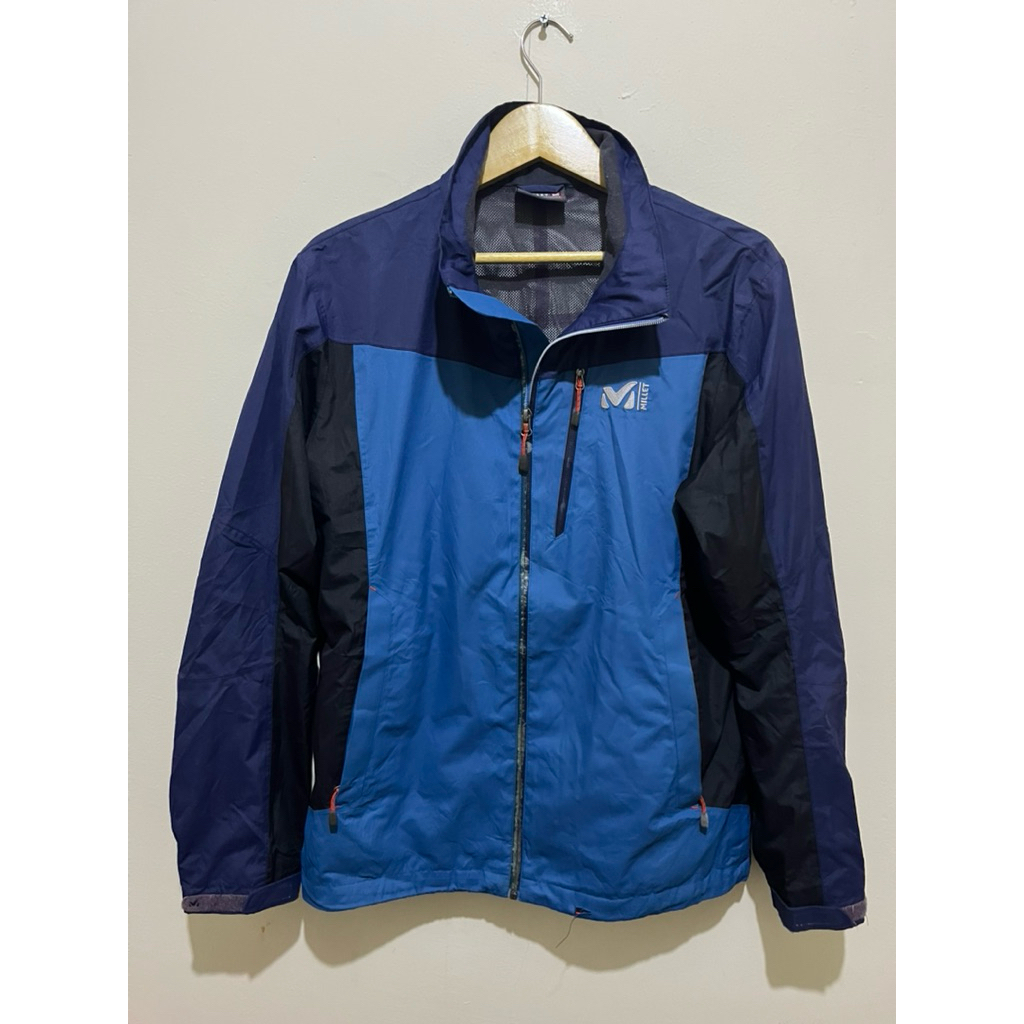 Jaket outdoor millet dry edge size M fit L used
