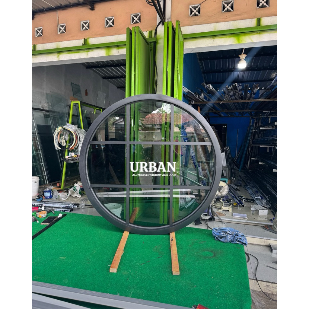 jendela Aluminium bulat ukuran D 100 cm. full kaca mati custom warna kaca
