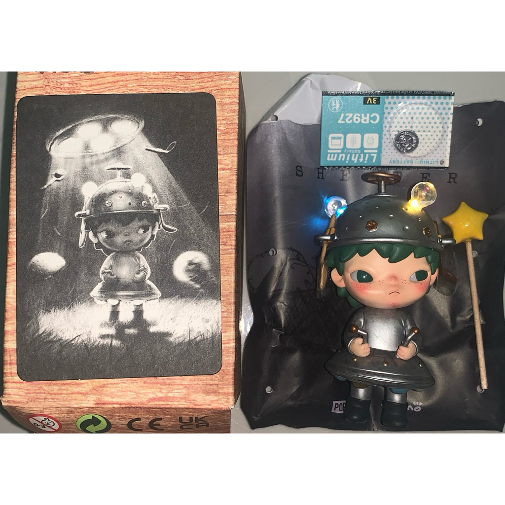 Hirono Shelter Alien Custom Original Pop Mart