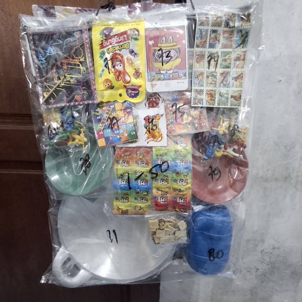 Mainan Cabutan Berhadiah / Perabotan Pasangan Berhadiah Isi 80  Pcs Seru Mainan Cabut Berhadiah Main