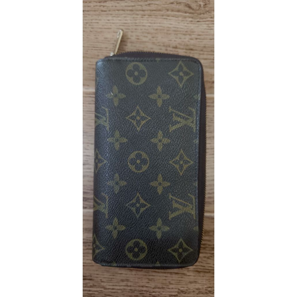 Dompet Louis Vuitton 2 ziper(second)