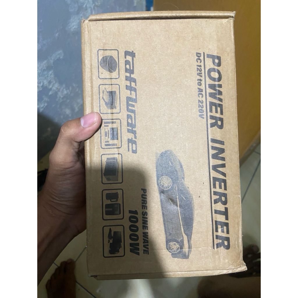 Power inverter Merk Taffware 1000watt PSW Dc 12V to AC220V