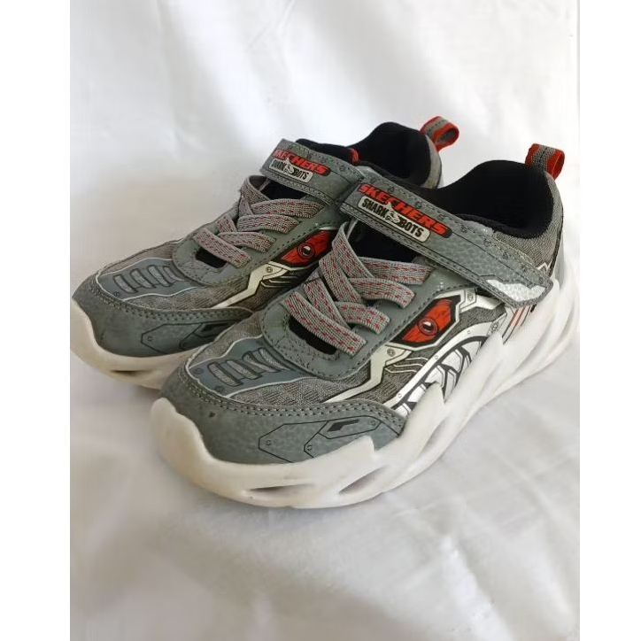 Preloved Sepatu Anak Skechers