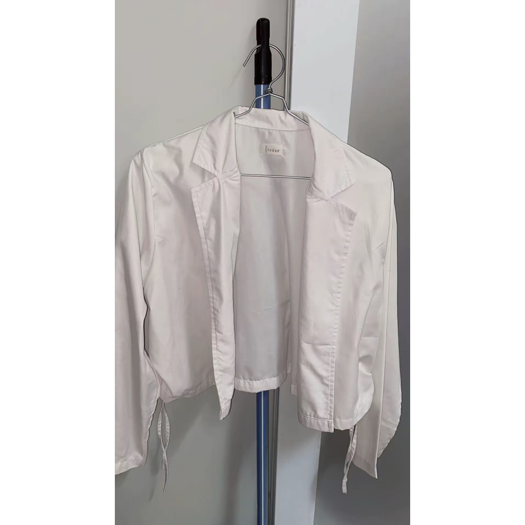 Preloved Blazer Putih