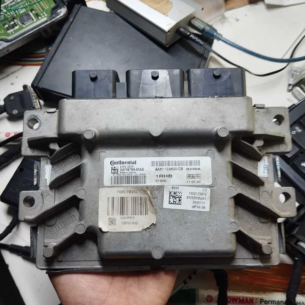 PCM Ford Fiesta 1.6L AT - EMS2205 Continental - ECU ECM Engine FoMoCo EMS 2205