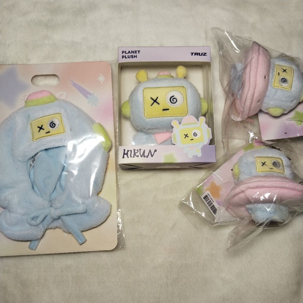 Hikun Planet Keyring Doll Official Sealed Truz Treasure