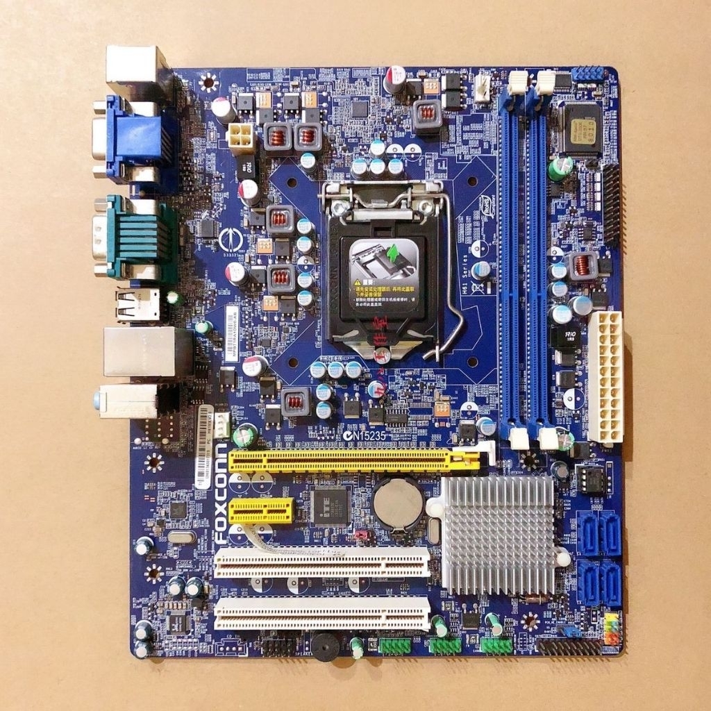 Motherboard H61 feat Core i3 2100 socket LGA 1155 Normal siap pakai