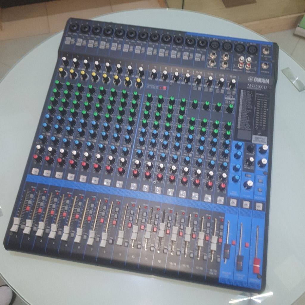 Yamaha MG20XU Mixer Audio Original Malaysia ( Second Very Good Condition) Lengkap Dusbook